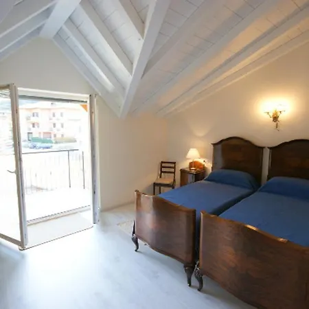La Casina A شقة Massino Visconti