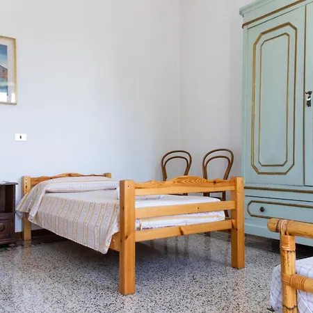 Apartment La Casina A *