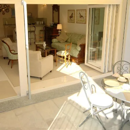 شقة La Casina A Massino Visconti